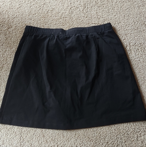 Anne Klein Skort - Picture 2 of 4